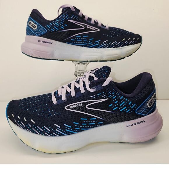 Brooks Women 8.5 Comfy footwear